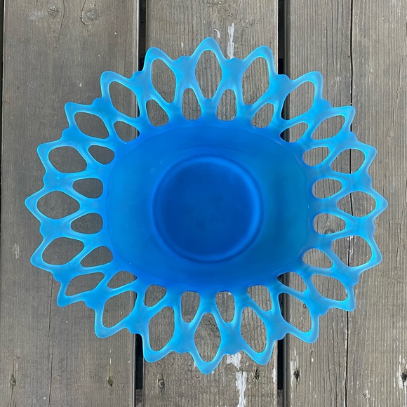 Westmoreland Glass Doric Open Lace Blue Satin Glass Console Centerpiece Bowl - Picture 14 of 15